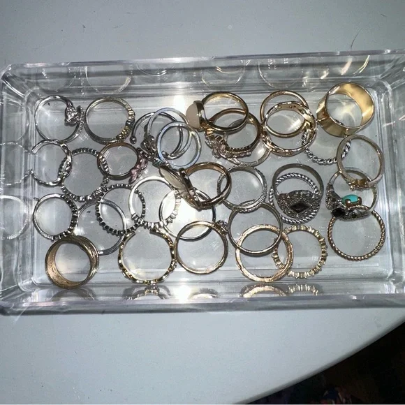 Stackable Fashion Rings 30+ - Picture 1 of 4